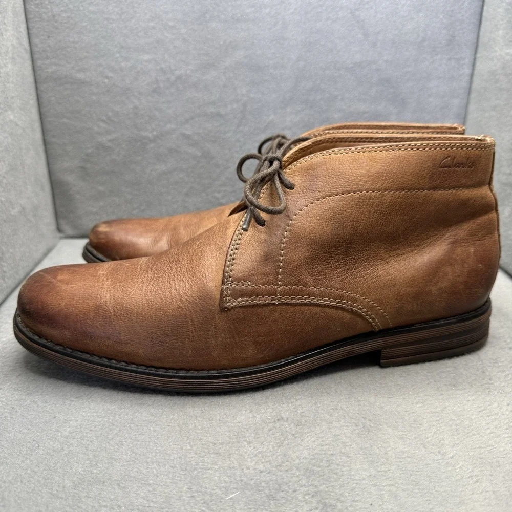 Clarks 1825 Men's Size 8.5 M Brown Leather Chukka Ankle Boots Ortholite Lace Up
